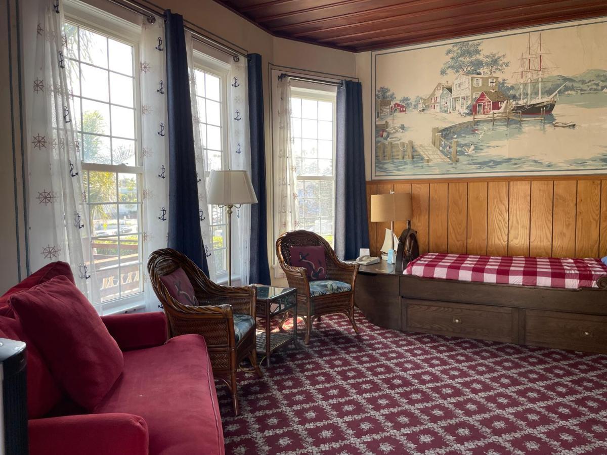 Edgewater Beach Inn & Suites ซานตาครูซ ภายนอก รูปภาพ