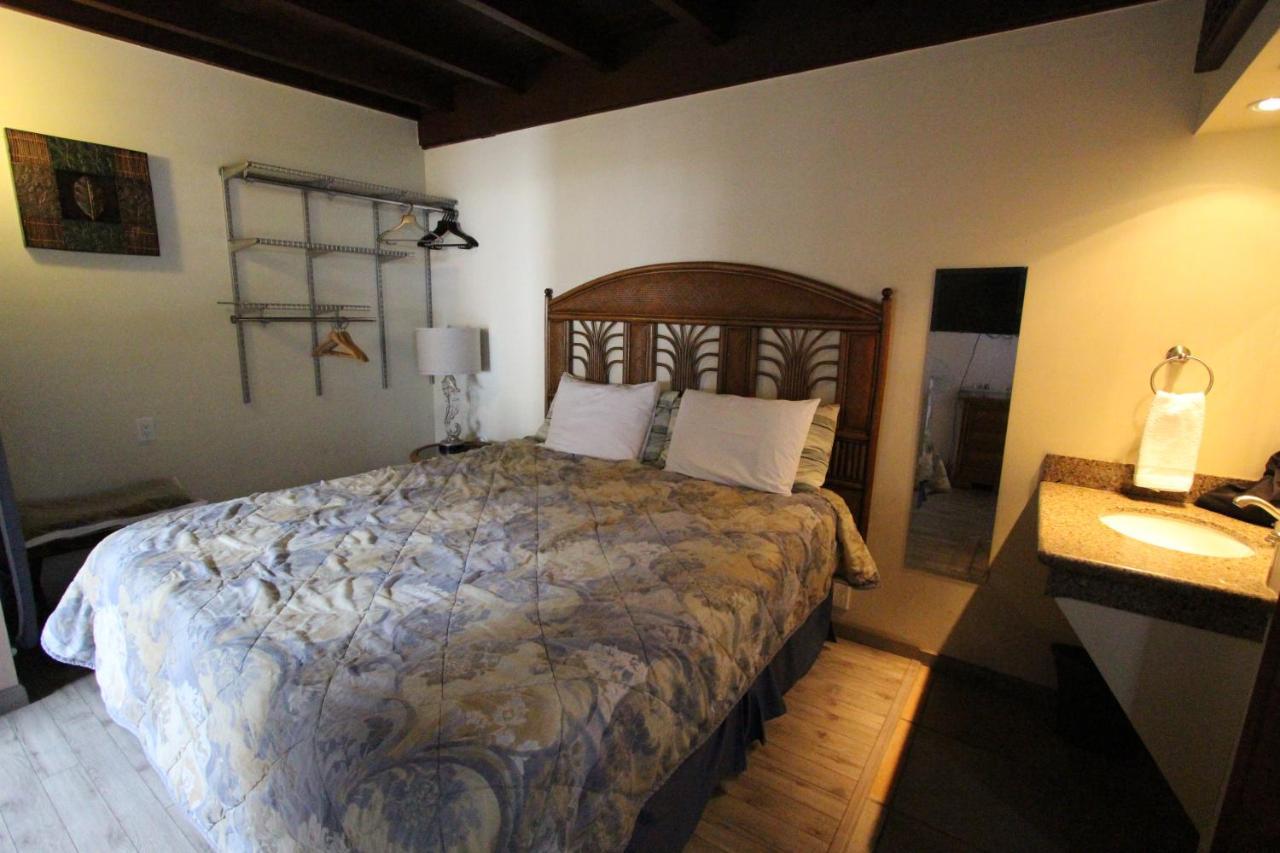 Edgewater Beach Inn & Suites ซานตาครูซ ภายนอก รูปภาพ