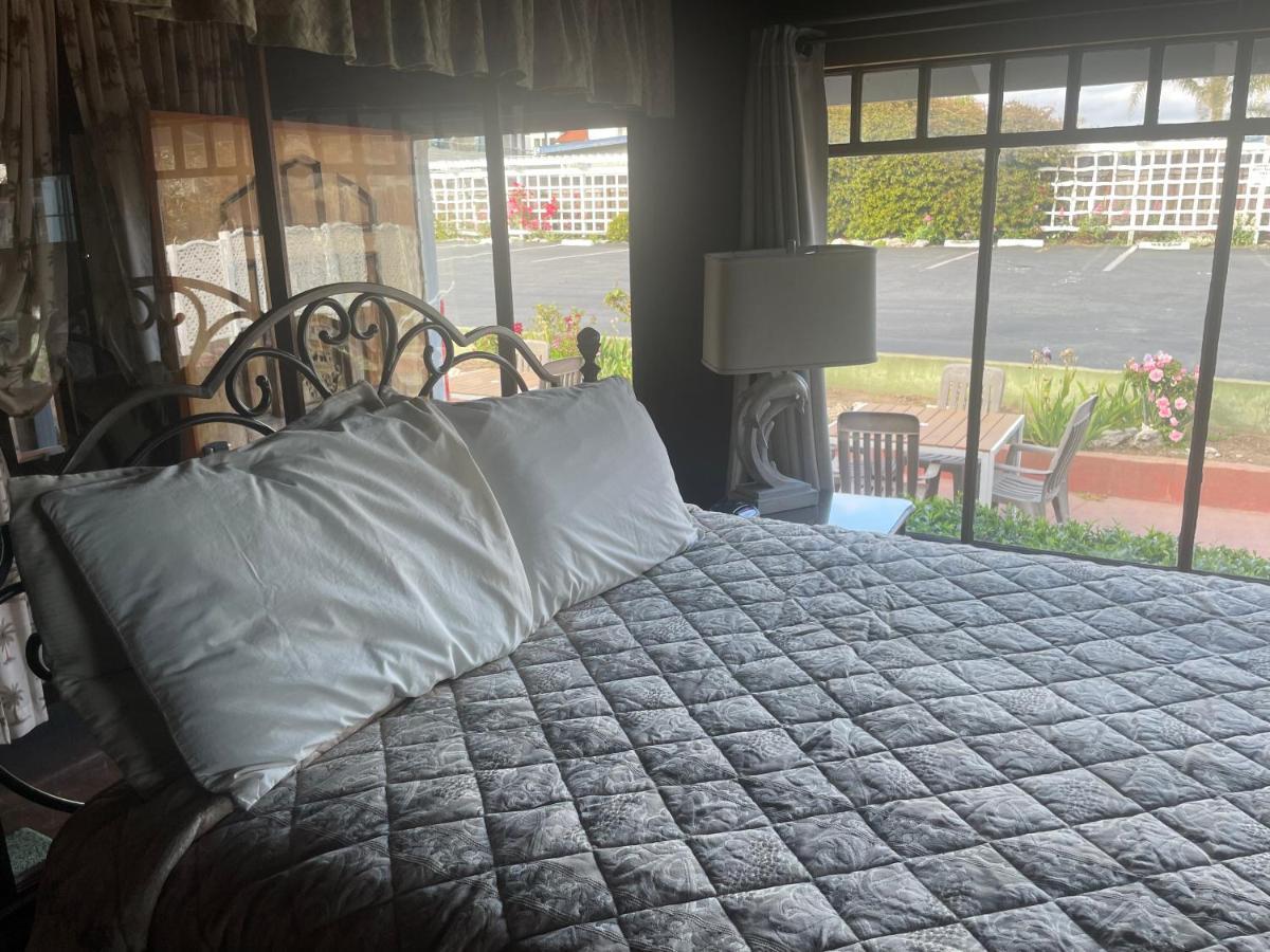 Edgewater Beach Inn & Suites ซานตาครูซ ภายนอก รูปภาพ